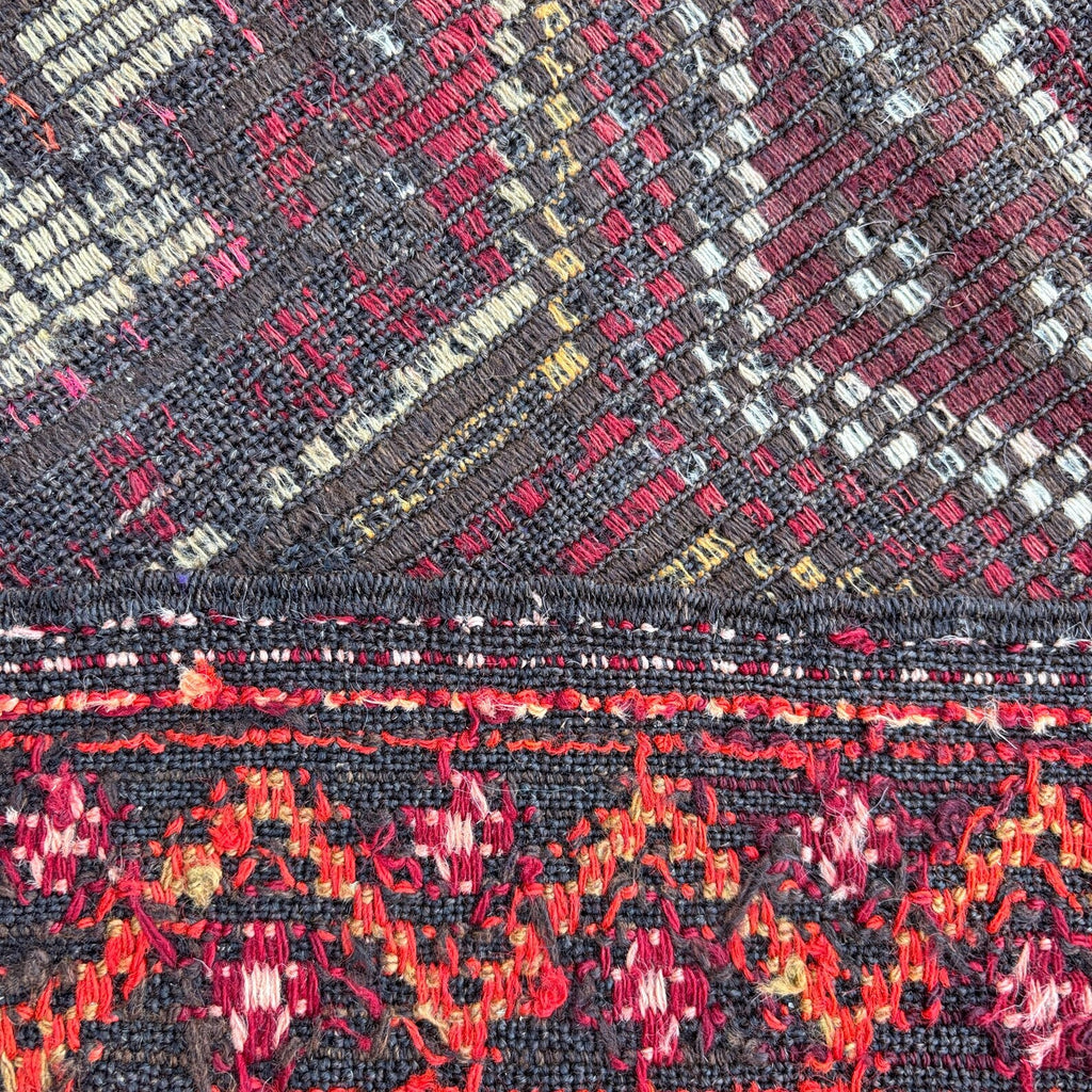XL Vintage Turkish Accent Area Rug 5.5 x 9.3 ft