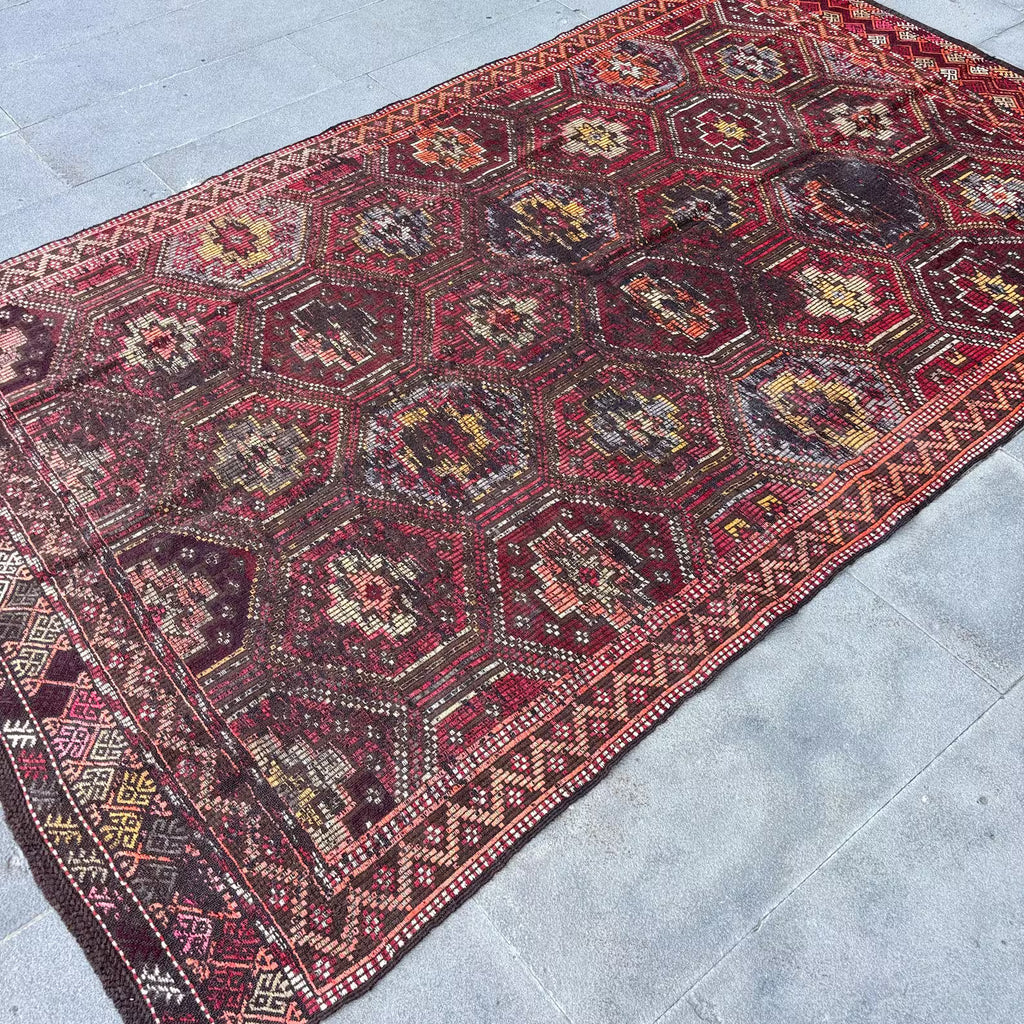 XL Vintage Turkish Accent Area Rug 5.5 x 9.3 ft