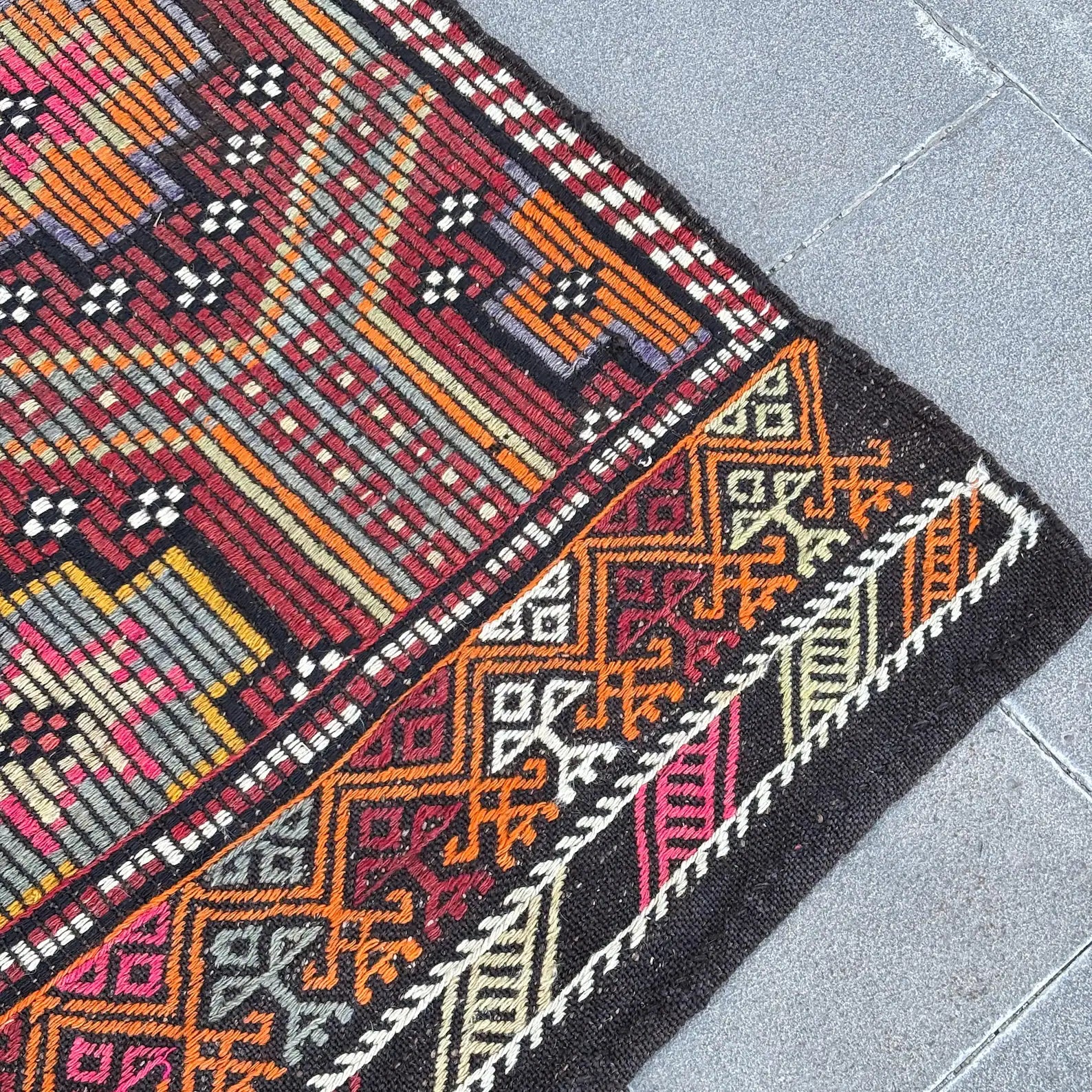 XL Vintage Turkish Accent Area rug 6.3 x 10.5 ft