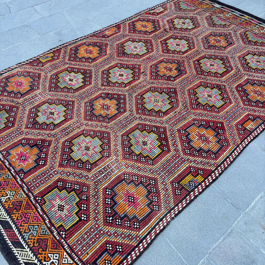 XL Vintage Turkish Accent Area rug 6.3 x 10.5 ft
