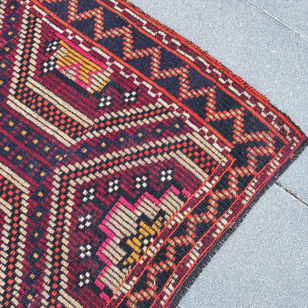 XL Vintage Turkish Accent Area Rug 6.4 x 9.4 ft