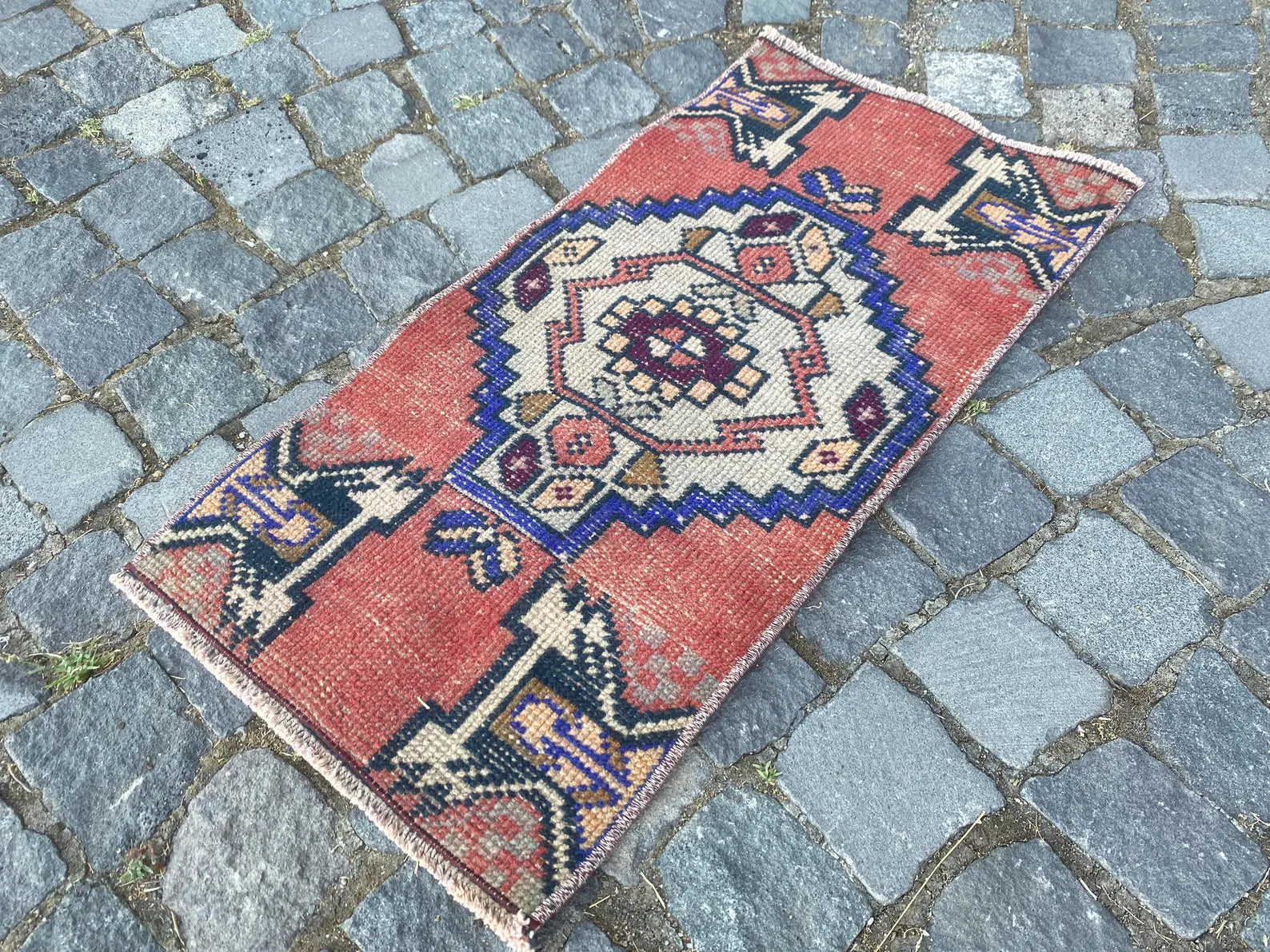Vintage Turkish Mini Rug 1.3 x 2.5 ft