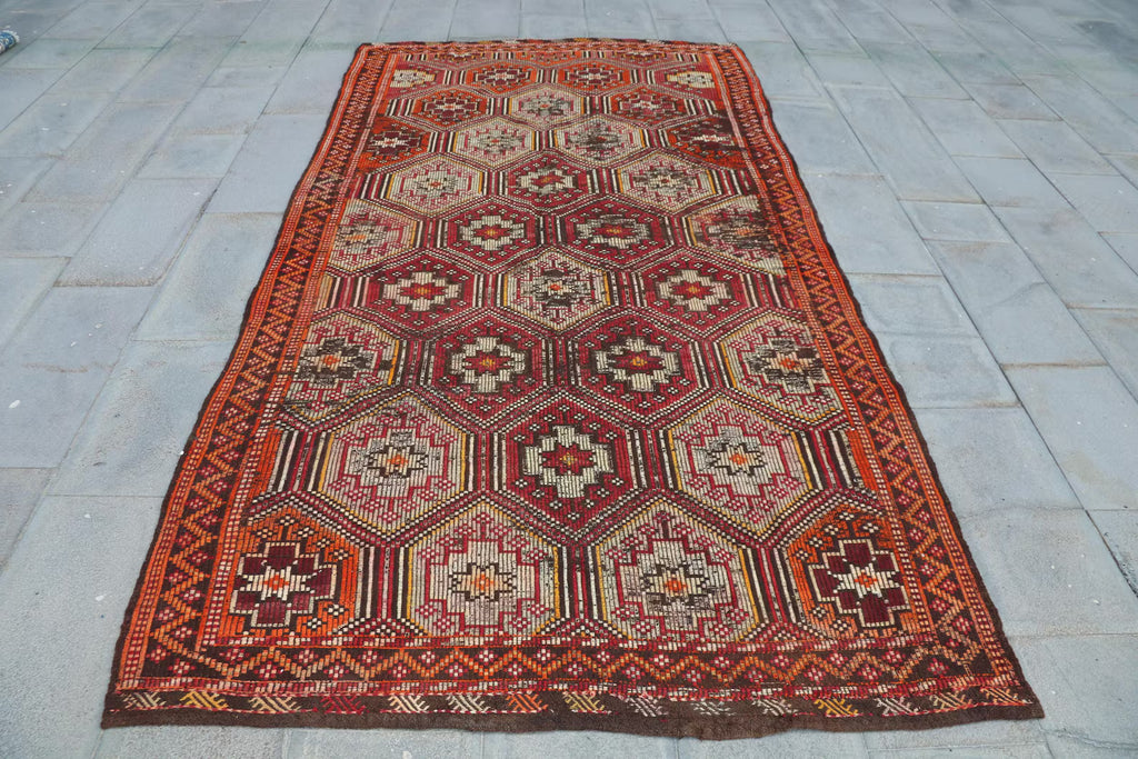 XL Vintage Turkish Accent Area rug 5.1 x 9.9 ft