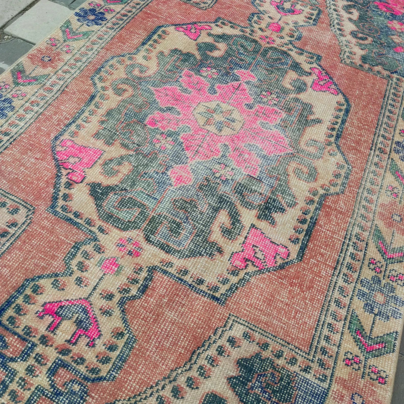 Vintage Turkish Accent Area rug 4.1 x 7.4 ft
