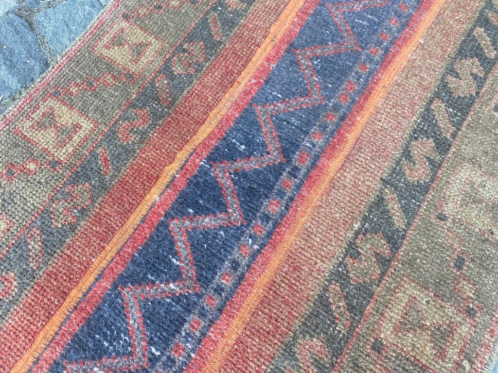 Vintage Turkish Mini Rug 1.8 x 3.2 ft