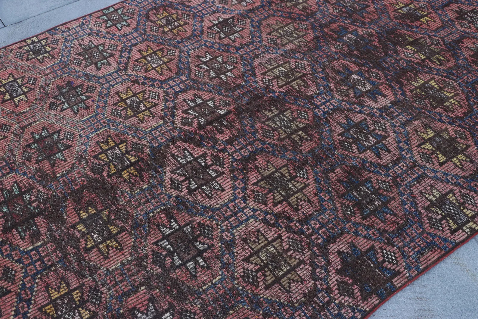 XL Vintage Turkish Accent Area Rug 5.7 x 11.1 ft