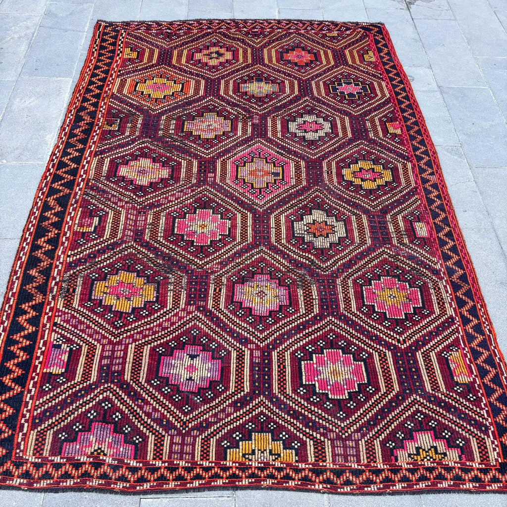 XL Vintage Turkish Accent Area Rug 6.4 x 9.4 ft
