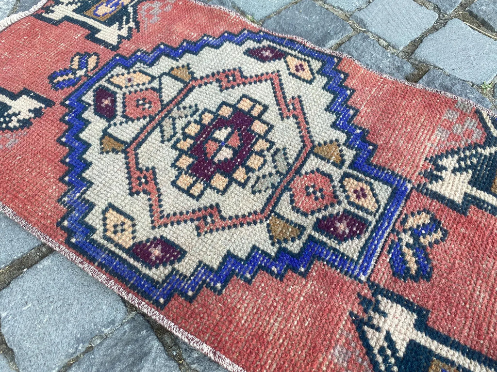 Vintage Turkish Mini Rug 1.3 x 2.5 ft