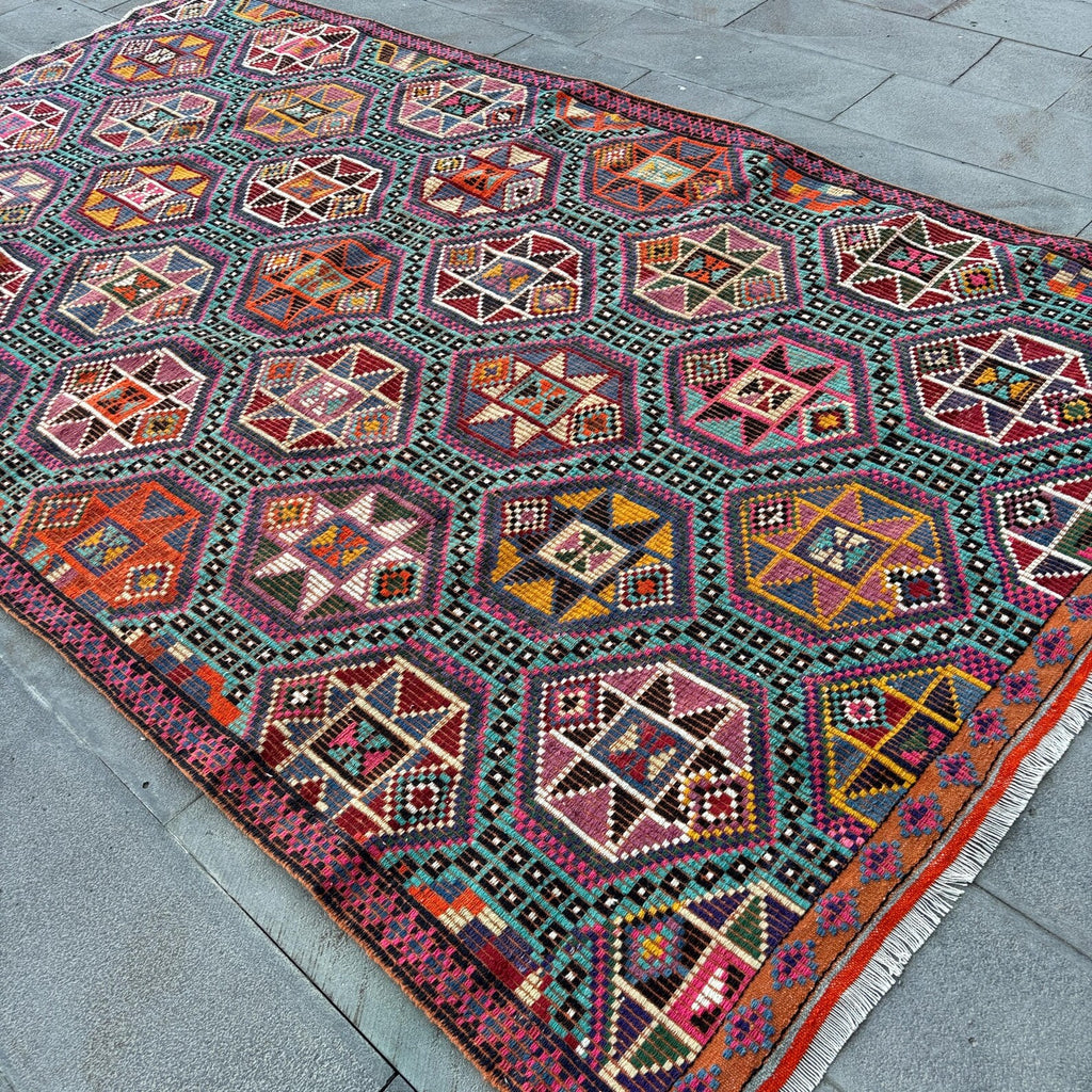 XL Vintage Turkish Accent Area rug 6.2 x 10.8 ft