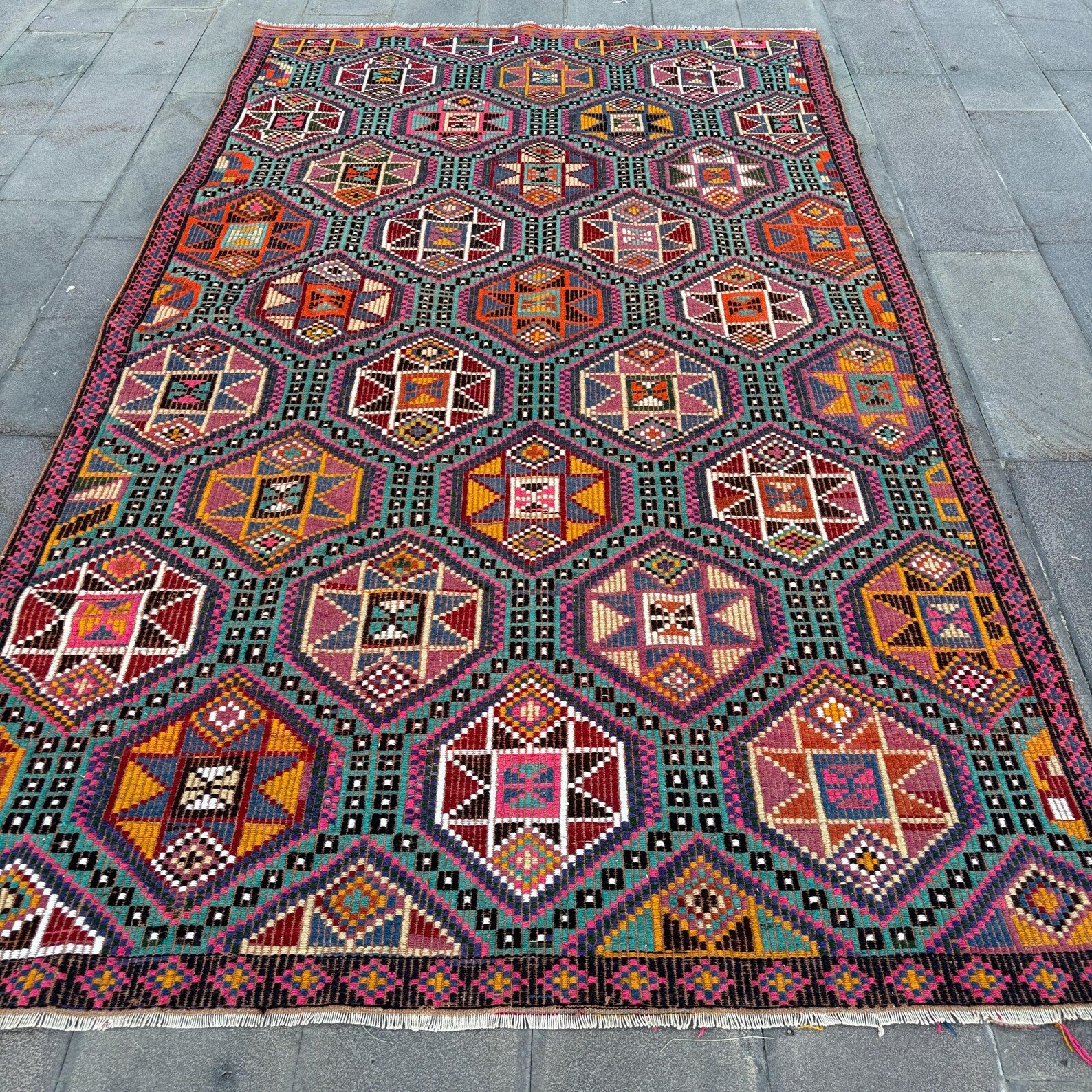 XL Vintage Turkish Accent Area rug 6.2 x 10.8 ft