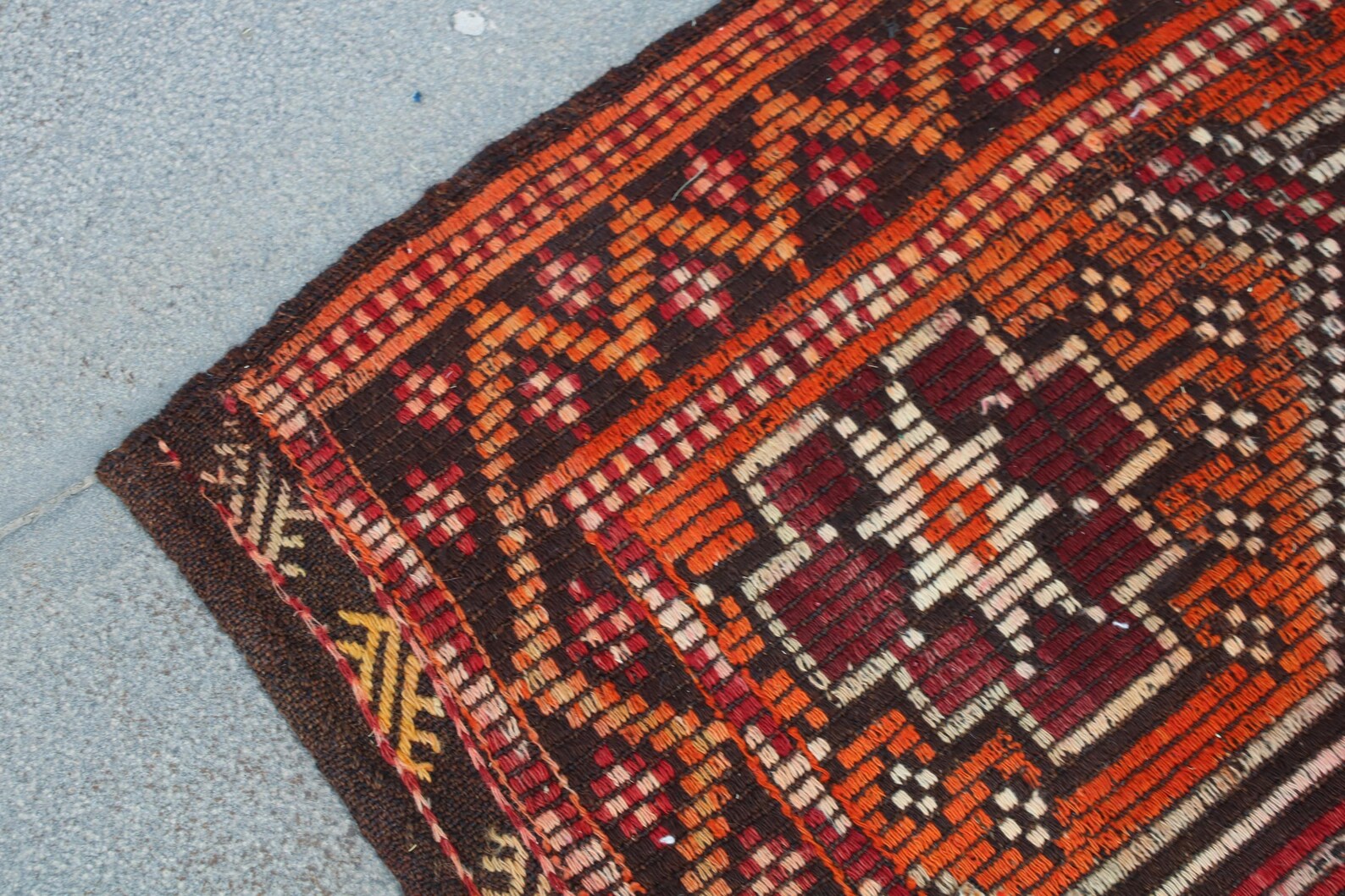 XL Vintage Turkish Accent Area rug 5.1 x 9.9 ft