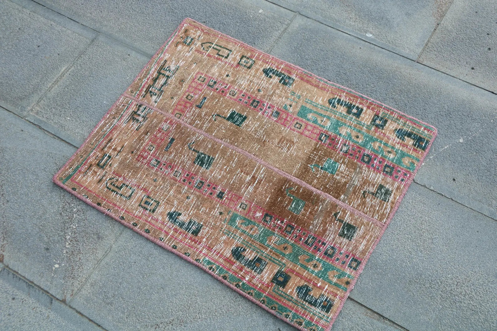 Vintage Turkish Mini Rug 1.8 x 2.3 ft