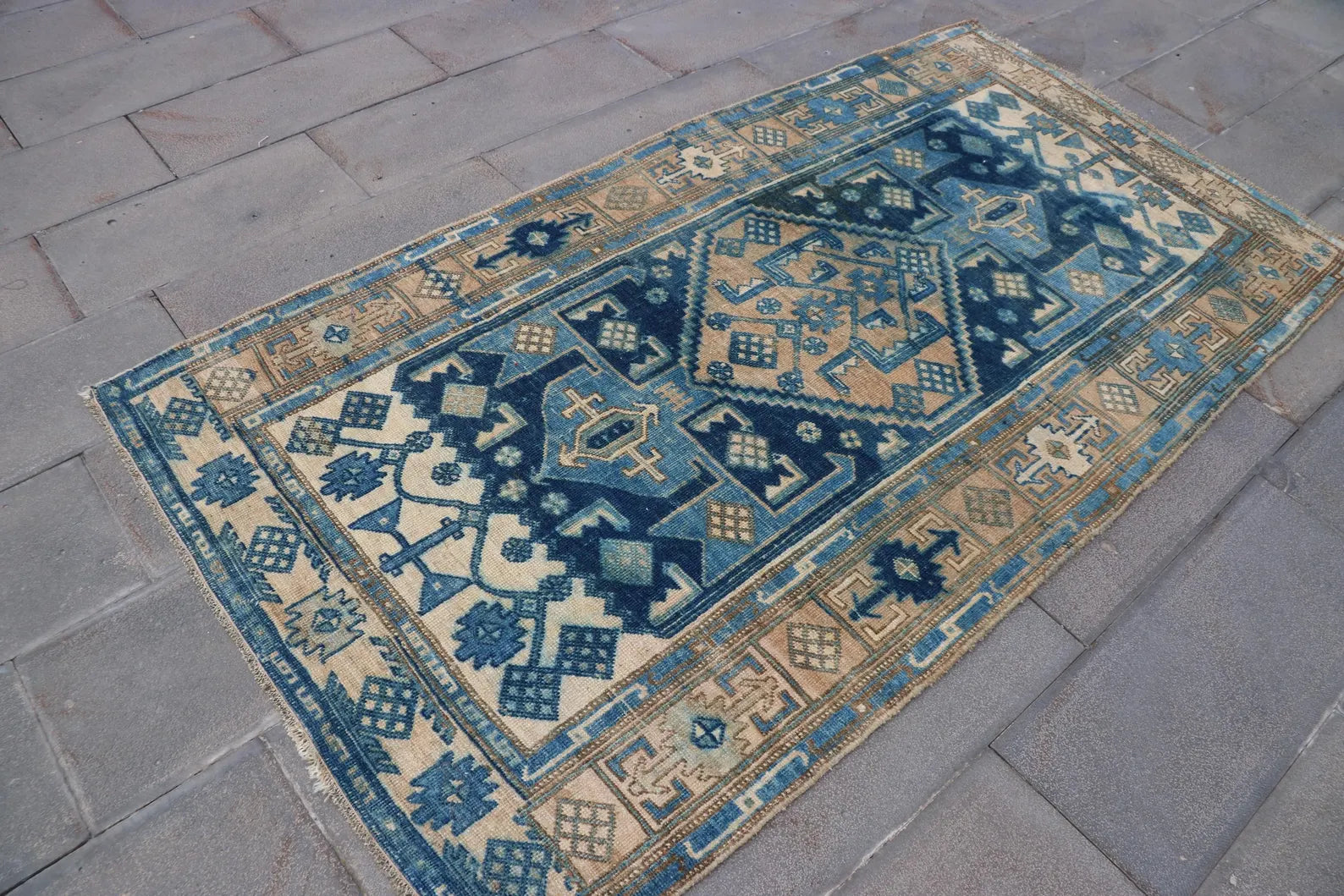 Vintage Turkish Accent Area rug 4 x 7.4 ft