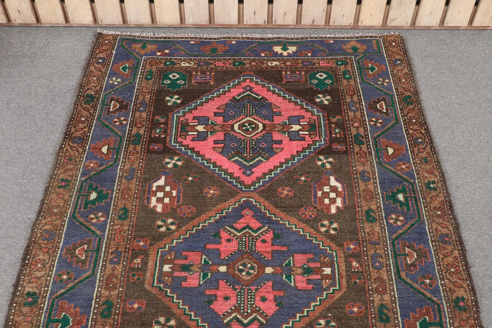Vintage Persian Accent Area Rug 4 x 6.1 ft