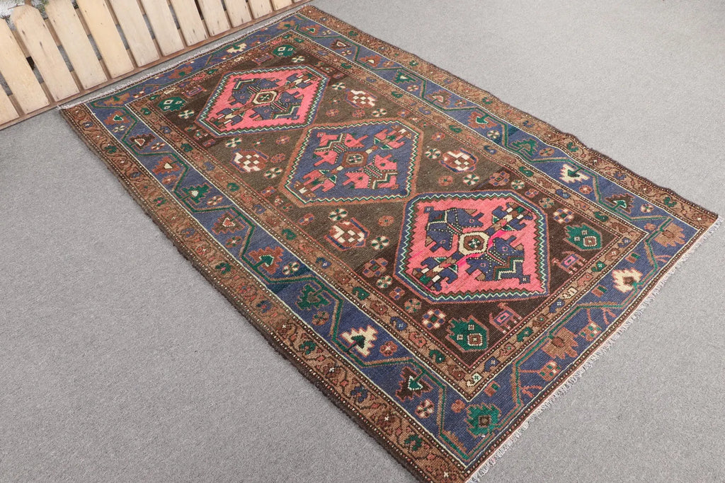 Vintage Persian Accent Area Rug 4 x 6.1 ft