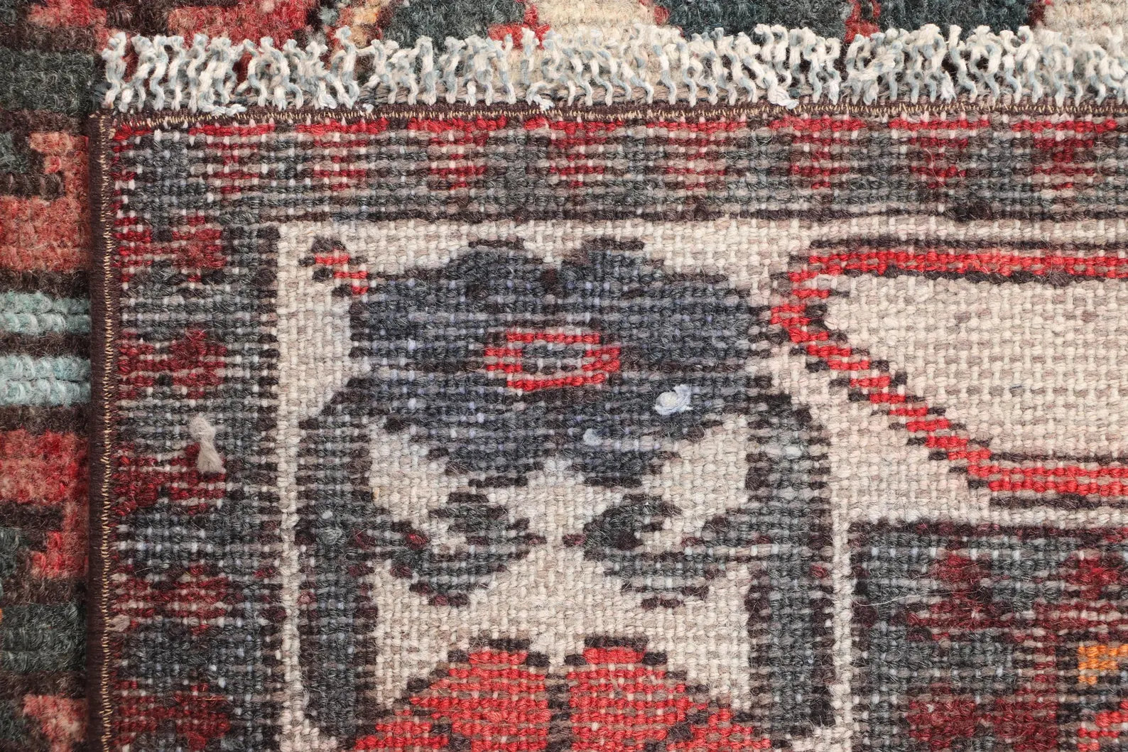 Vintage Persian Accent Area Rug 4.1 x 6.8 ft