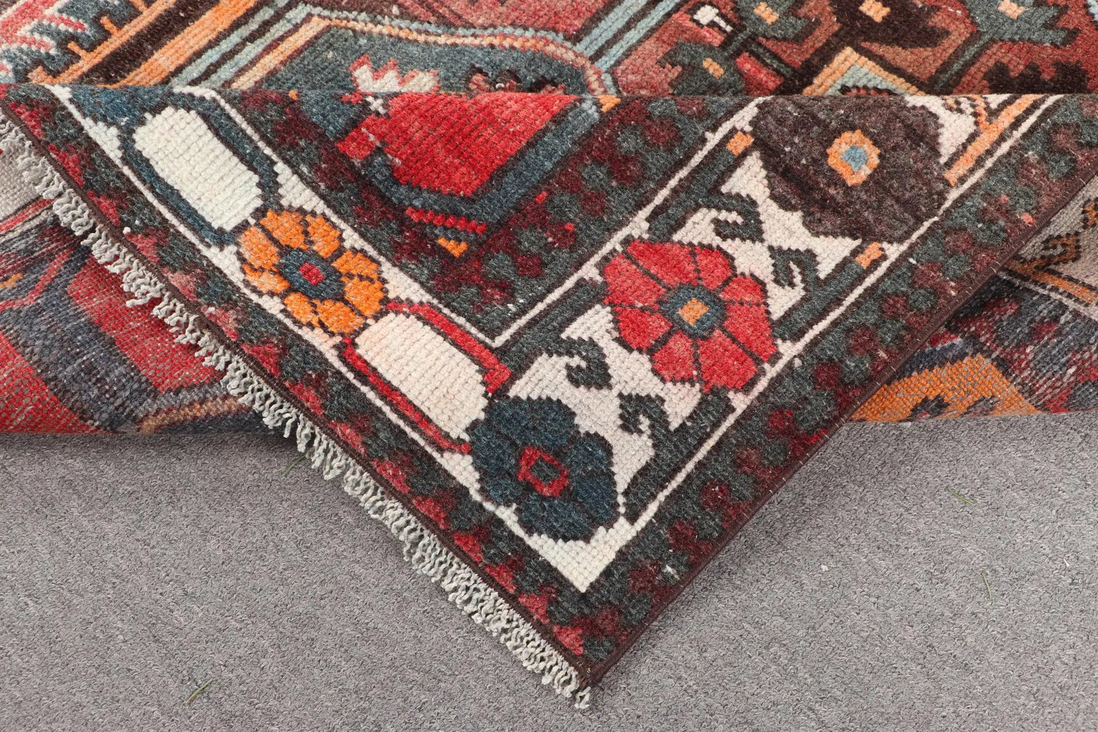 Vintage Persian Accent Area Rug 4.1 x 6.8 ft