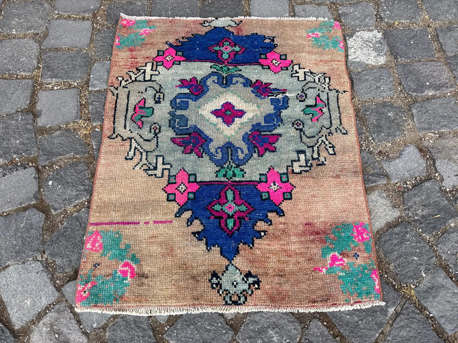 Vintage Turkish Mini Rug 1.8 x 2.2 ft