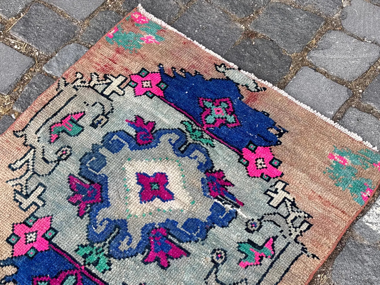 Vintage Turkish Mini Rug 1.8 x 2.2 ft