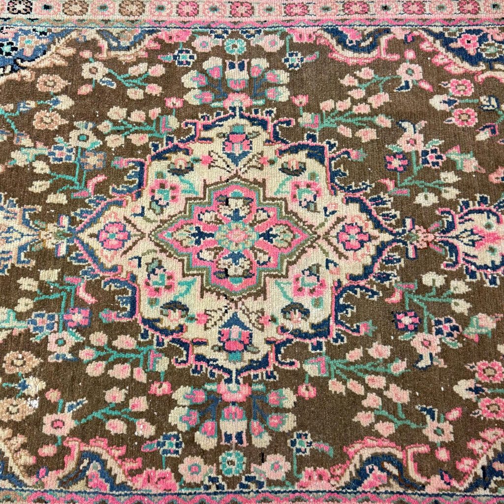 Vintage Persian Accent Area Rug 3.2 x 5.1 ft