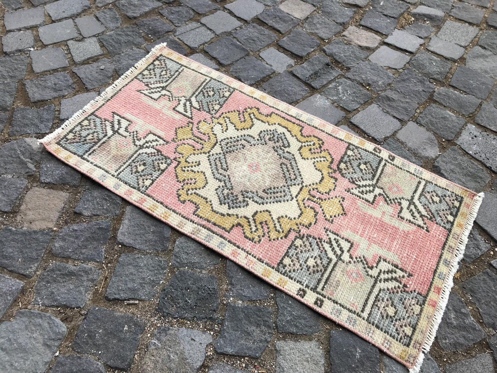 Vintage Turkish Mini Rug 1.5 x 3 ft