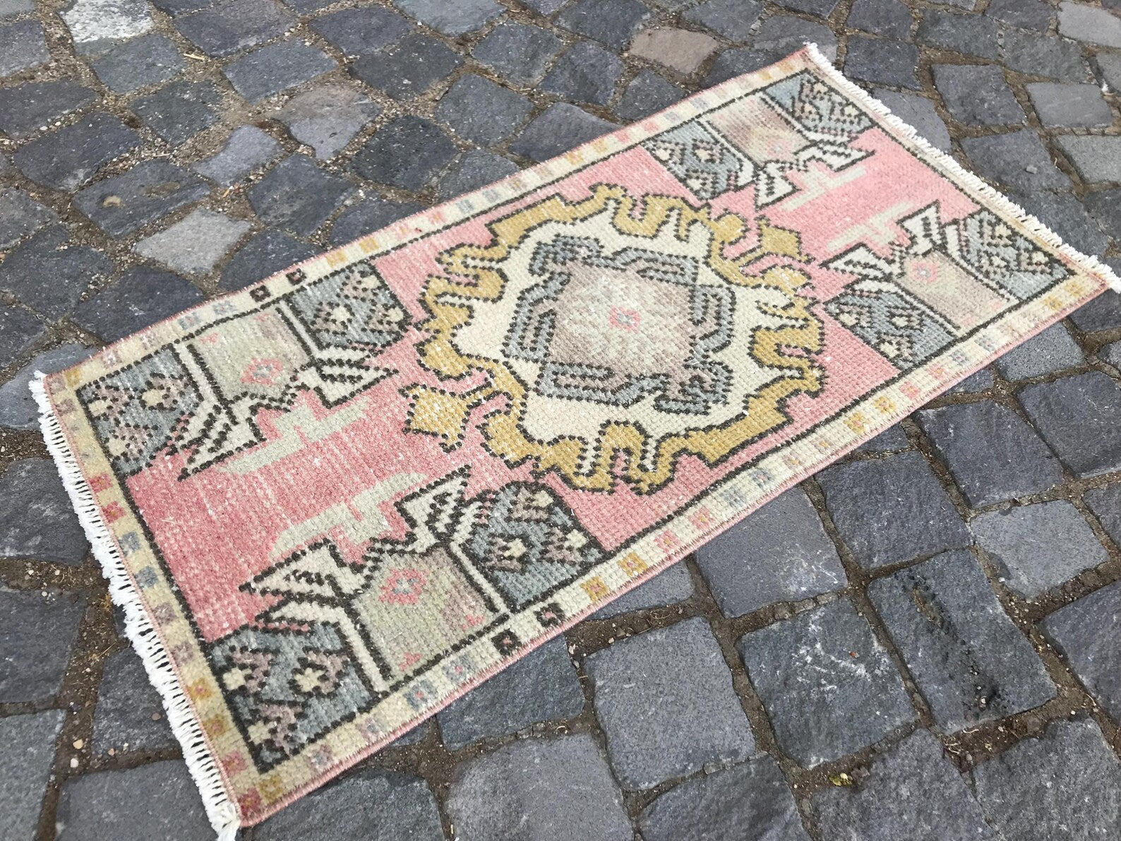 Vintage Turkish Mini Rug 1.5 x 3 ft