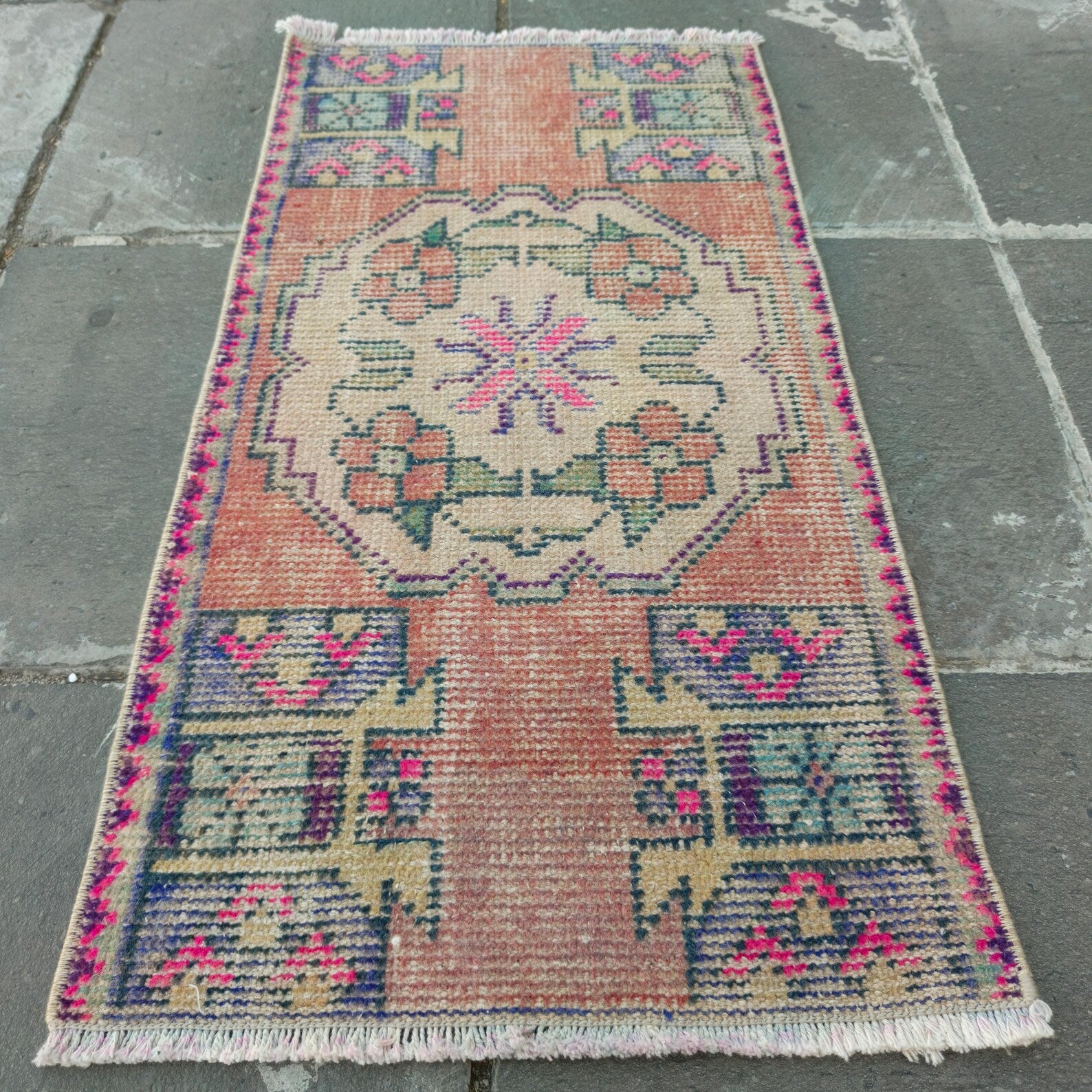 Vintage Turkish Mini Rug 1.5 x 2.9 ft