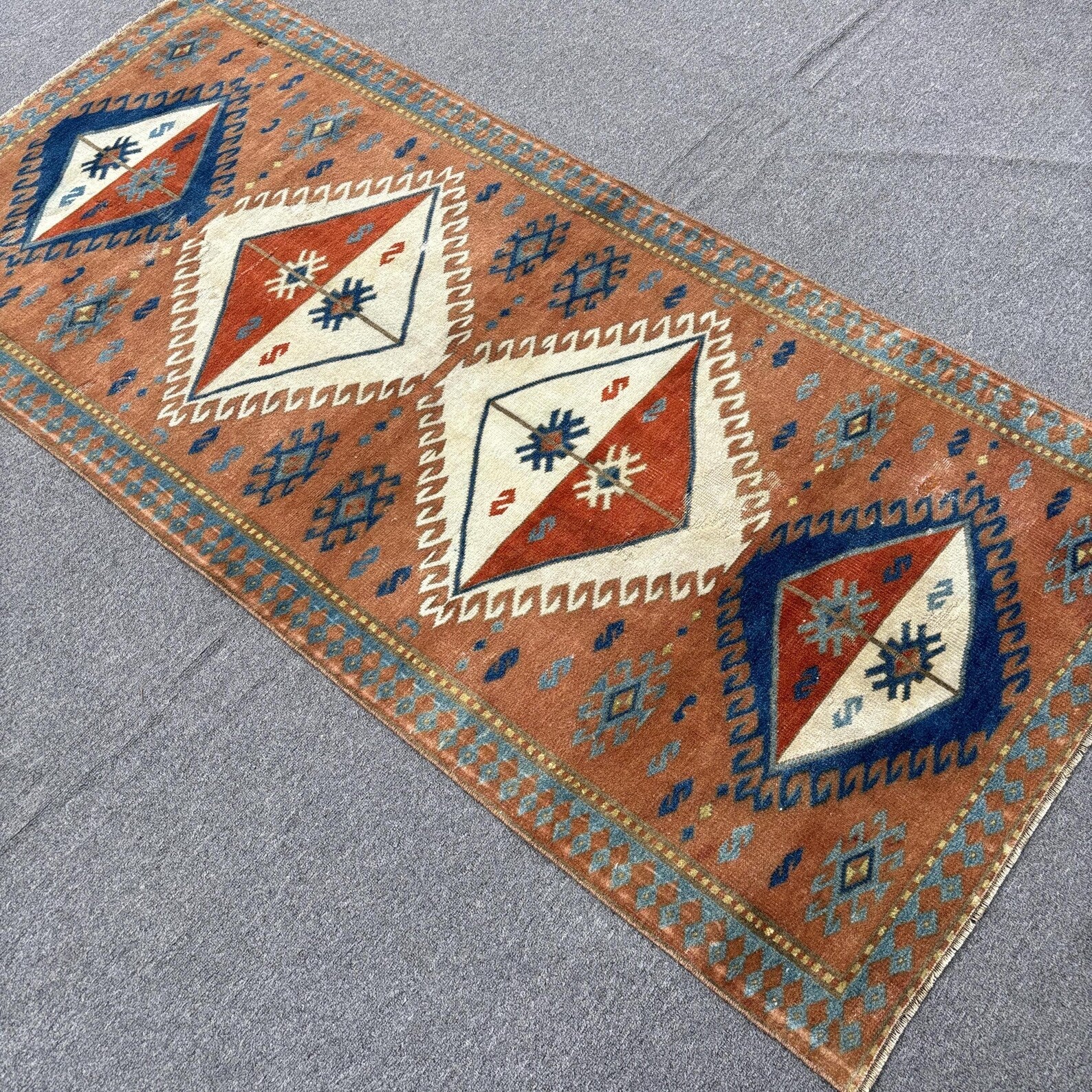 Vintage Turkish Accent Area rug 2.9 x 6.2 ft