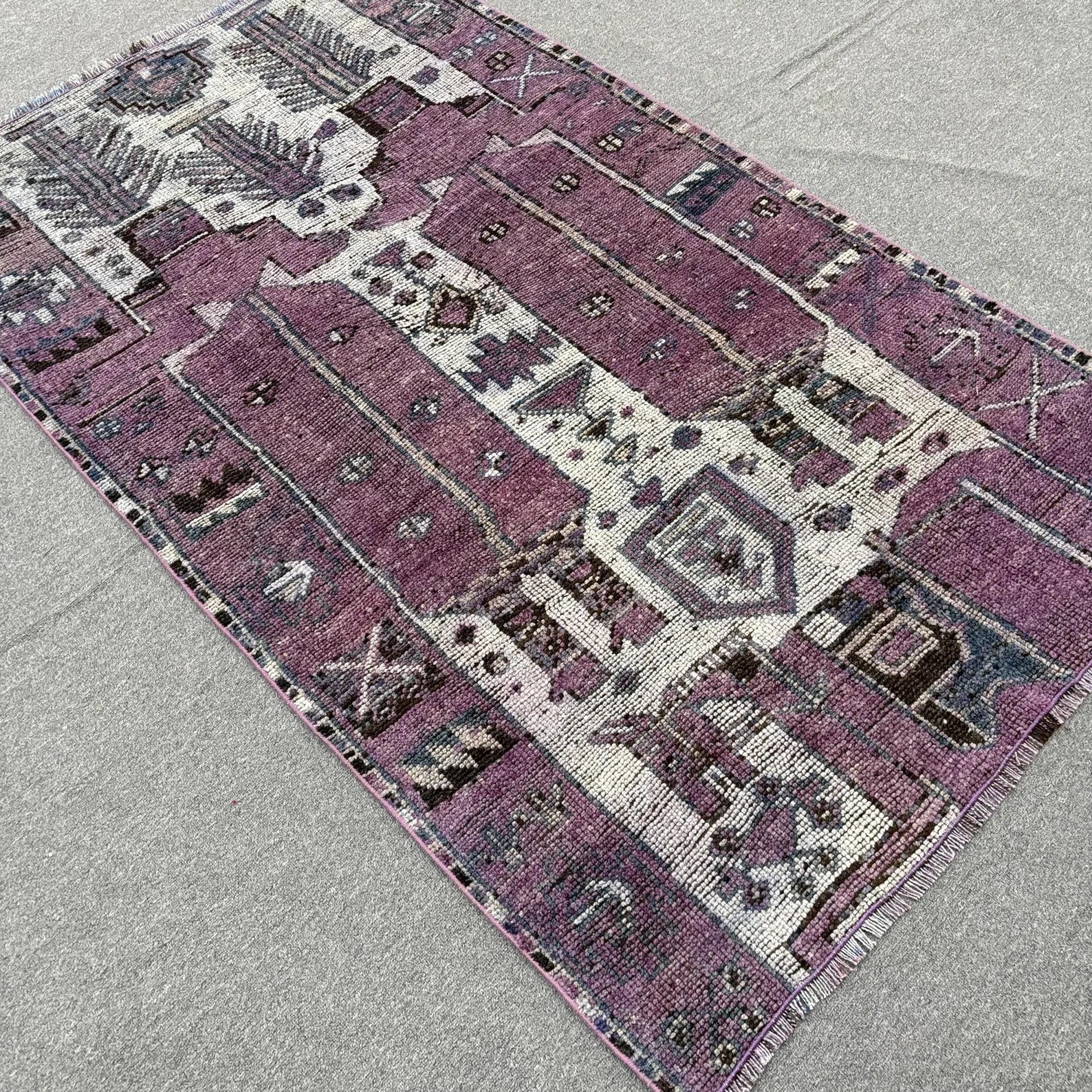 Vintage Turkish Accent Area rug 3.6 x 6.1 ft