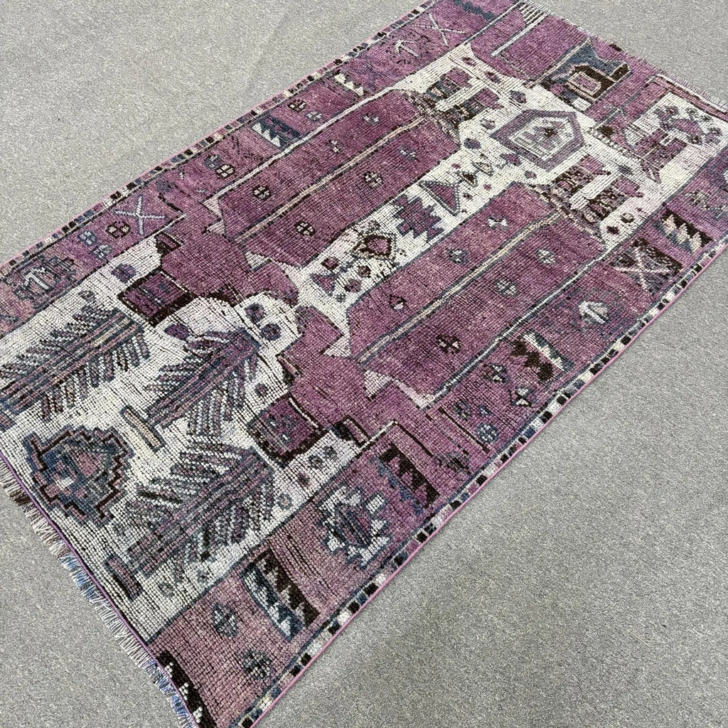 Vintage Turkish Accent Area rug 3.6 x 6.1 ft