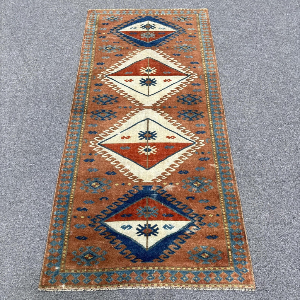 Vintage Turkish Accent Area rug 2.9 x 6.2 ft