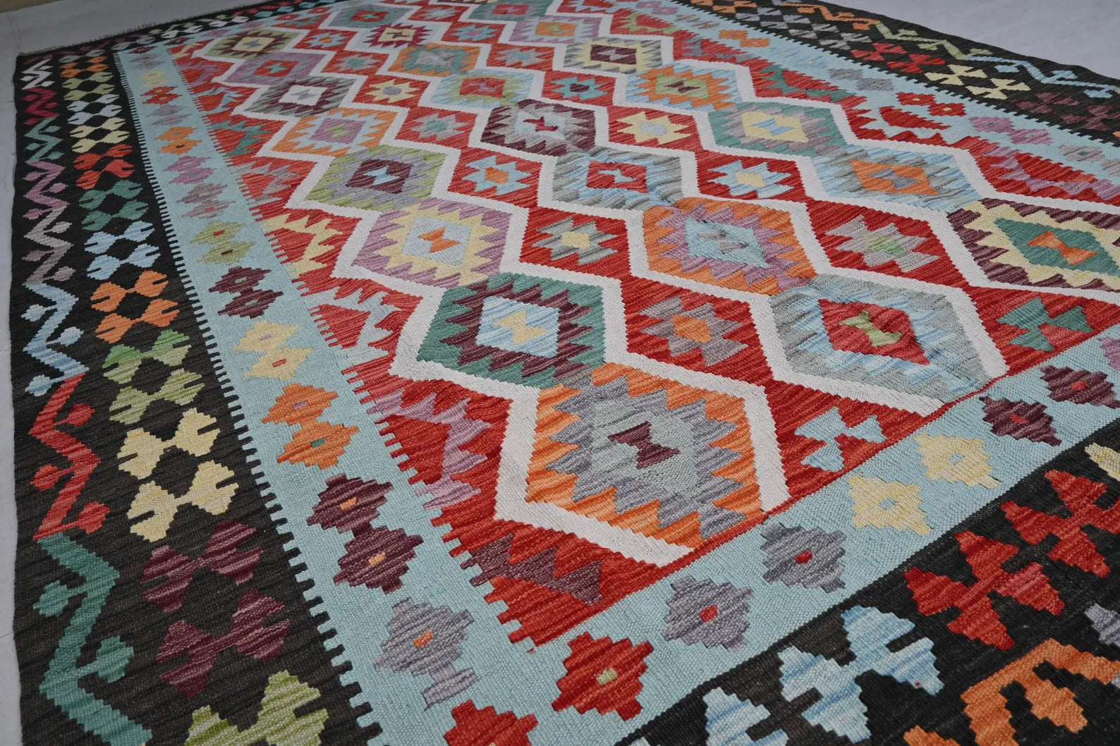 XL Turkish Kilim Accent Area rug 6.9 x 10 ft
