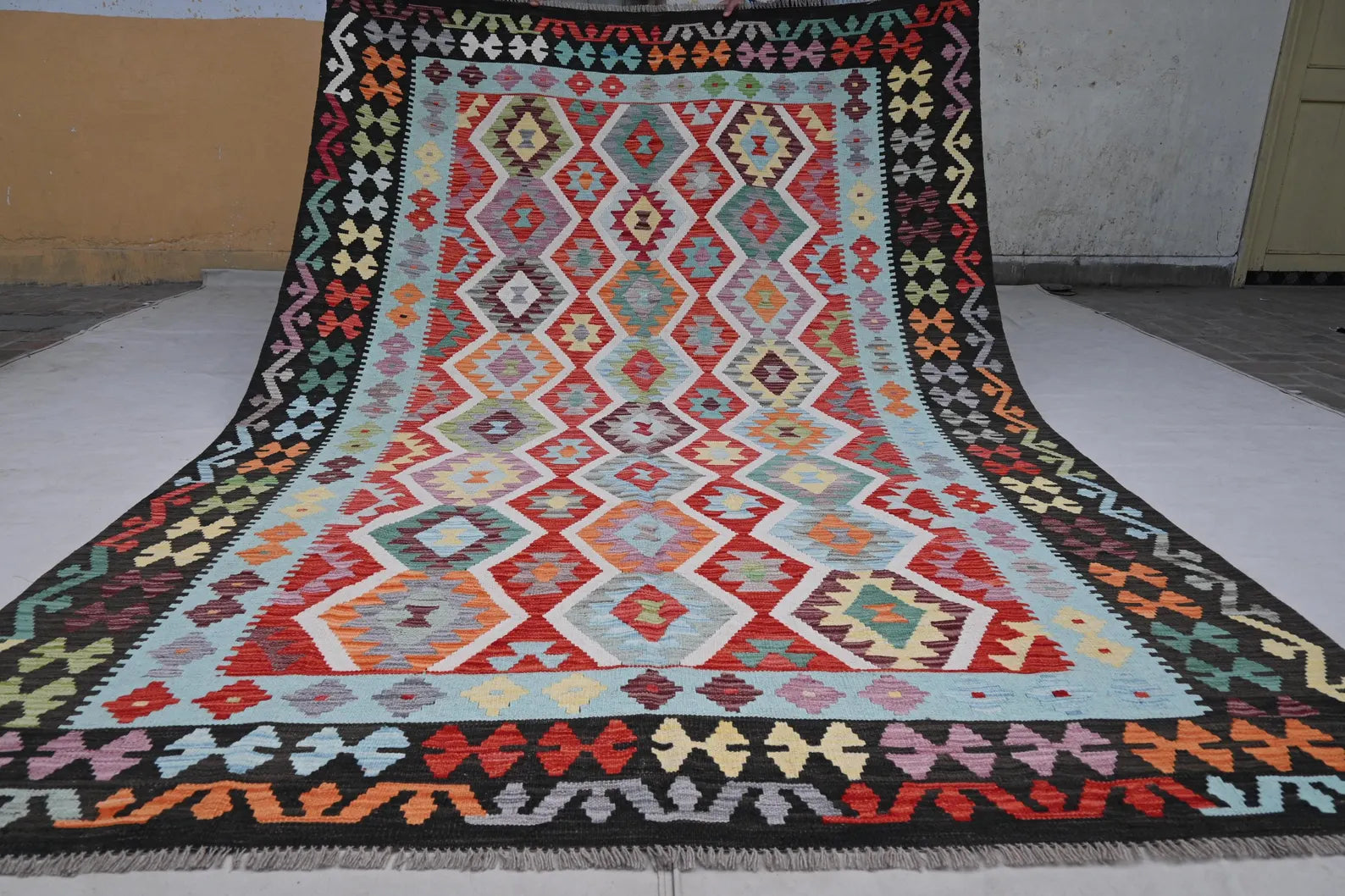 XL Turkish Kilim Accent Area rug 6.9 x 10 ft