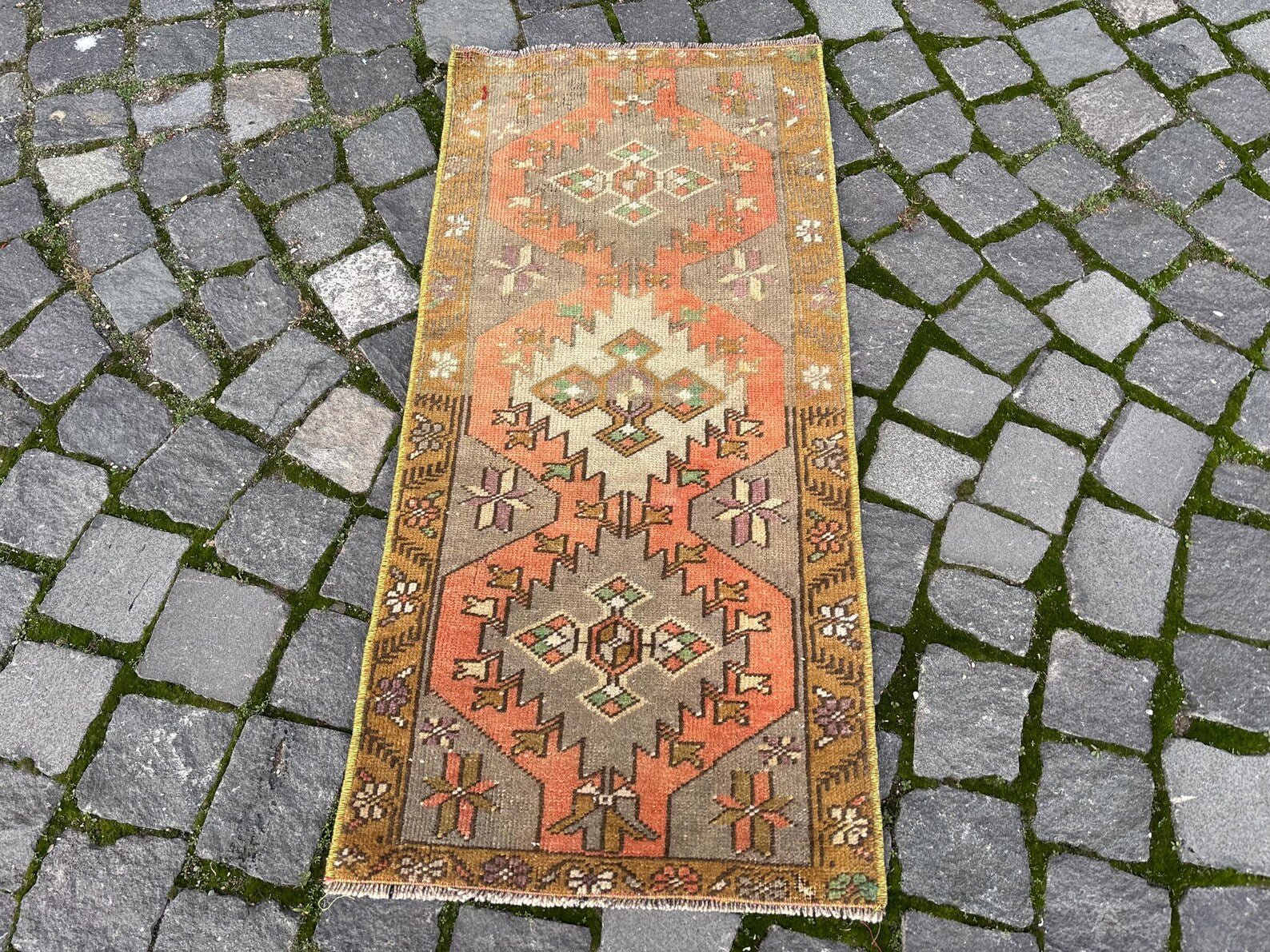 Vintage Turkish Mini Rug 1.5 x 3.2 ft