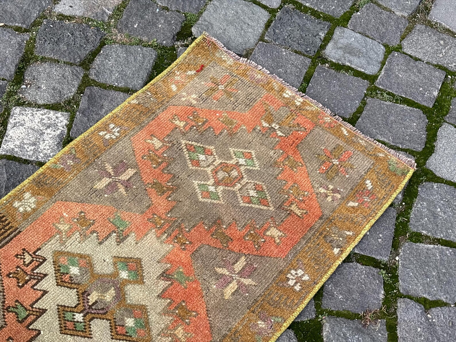 Vintage Turkish Mini Rug 1.5 x 3.2 ft