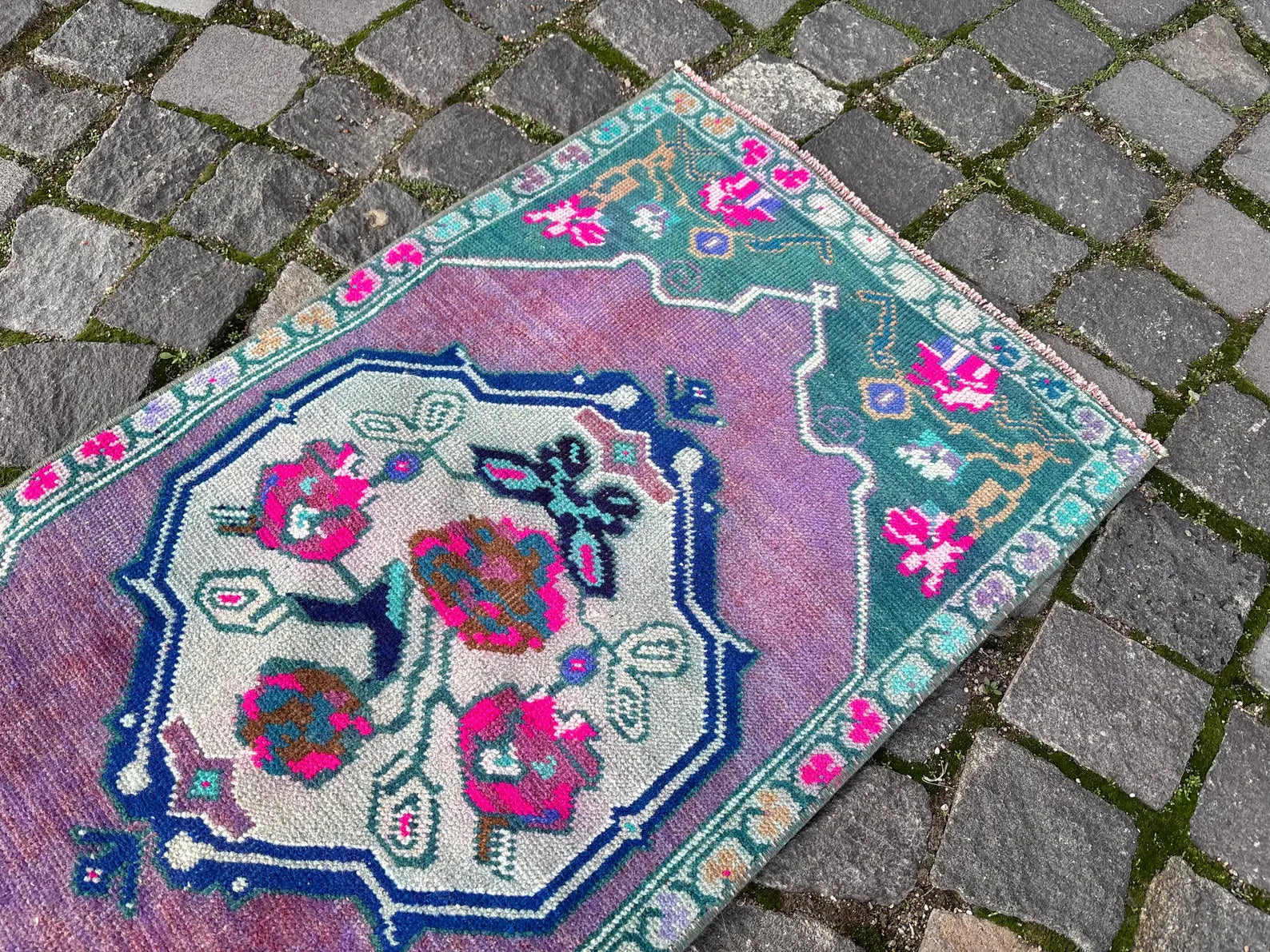 Vintage Turkish Mini Rug 1.6 x 3 ft