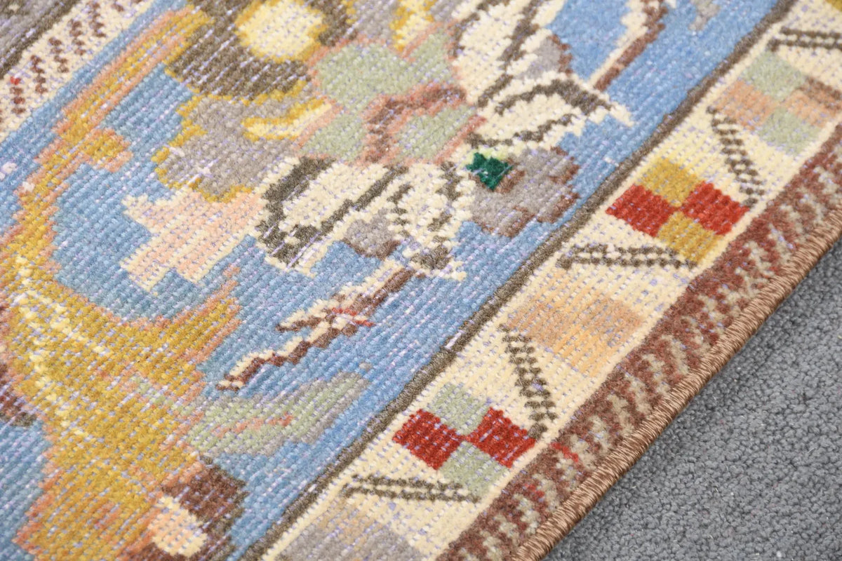 XL Vintage Persian Accent Area rug 5.2 x 10.2 ft