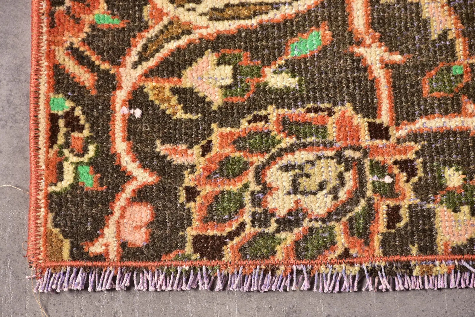 XL Vintage Persian Accent Area Rug 5.9 x 8.7 ft