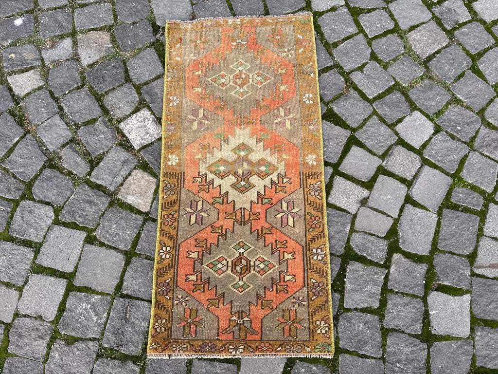 Vintage Turkish Mini Rug 1.5 x 3.2 ft