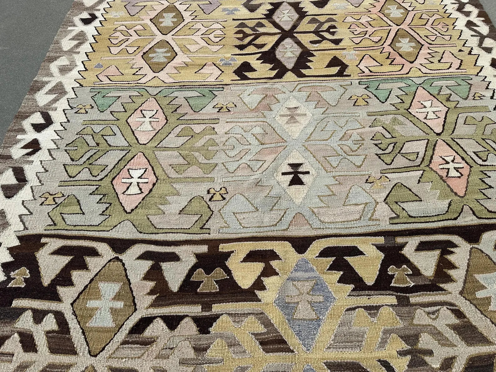 XL Vintage Turkish Accent Area Rug 6 x 9.8 ft
