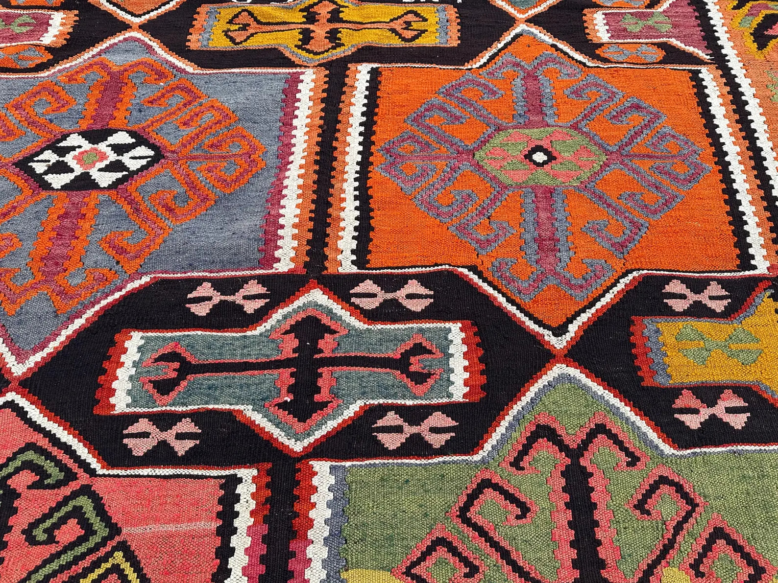 XL Vintage Turkish Kilim Accent Area Rug 7.3 x 11.5 ft