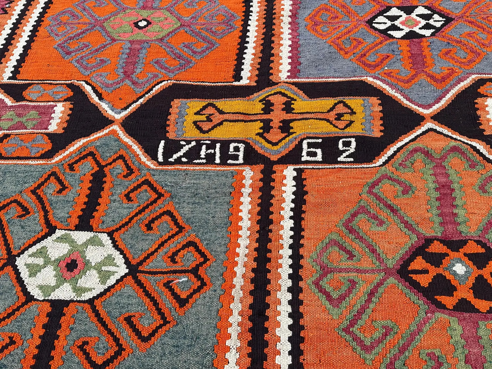 XL Vintage Turkish Kilim Accent Area Rug 7.3 x 11.5 ft