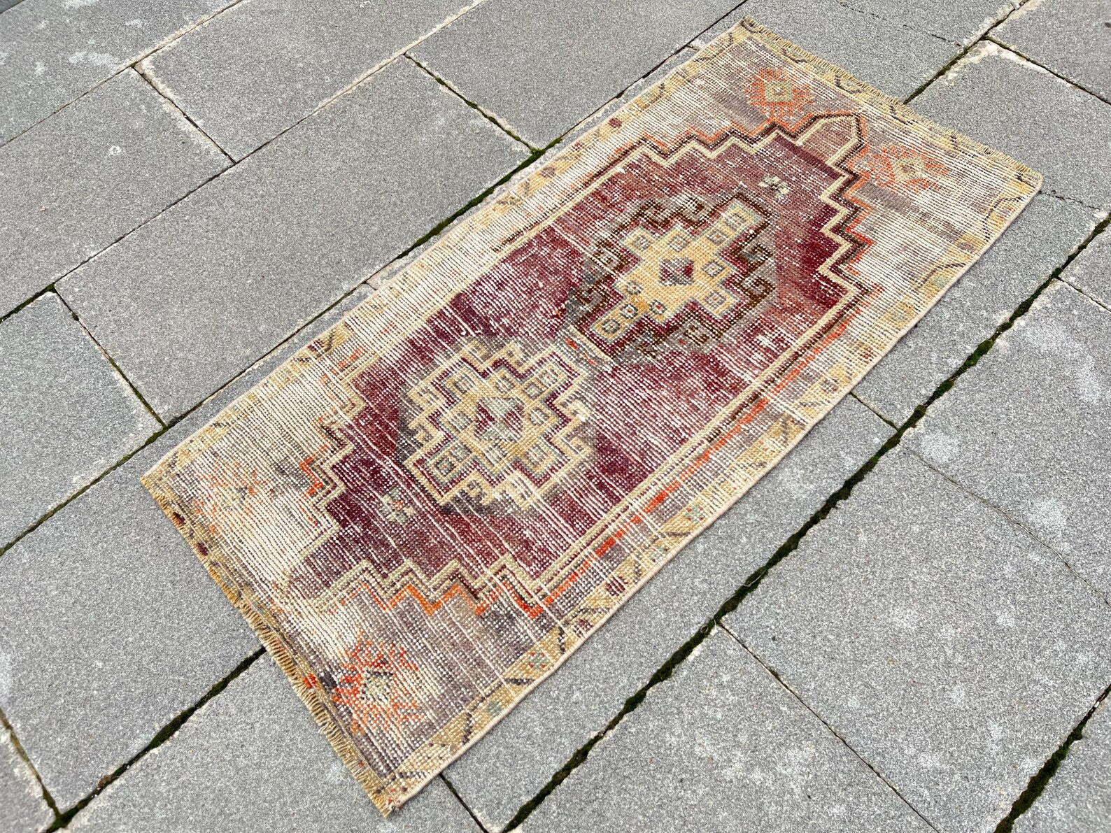 Vintage Turkish Mini Rug 1.7 x 3.5 ft
