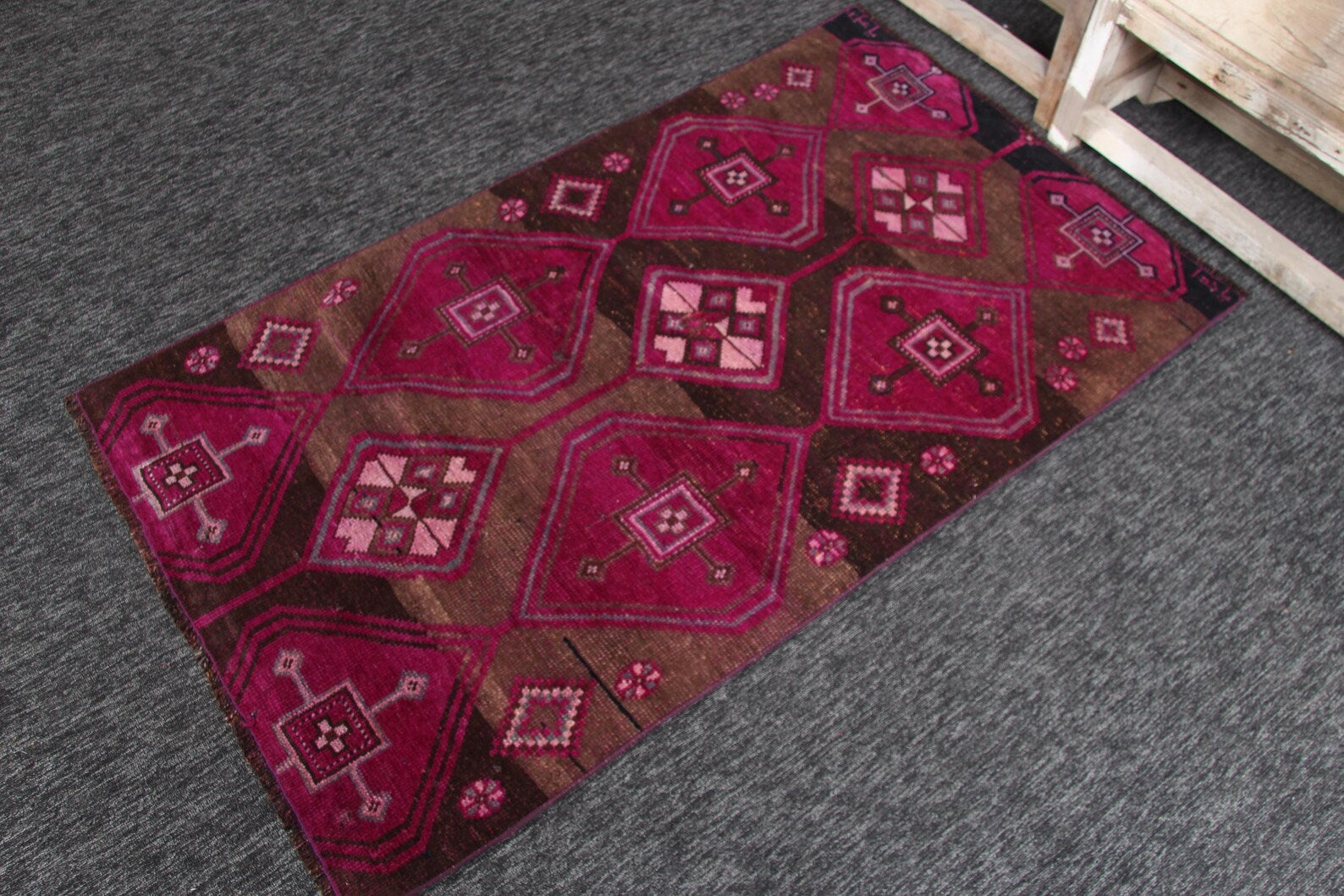 Vintage Turkish Accent Area rug 3 x 5.1 ft