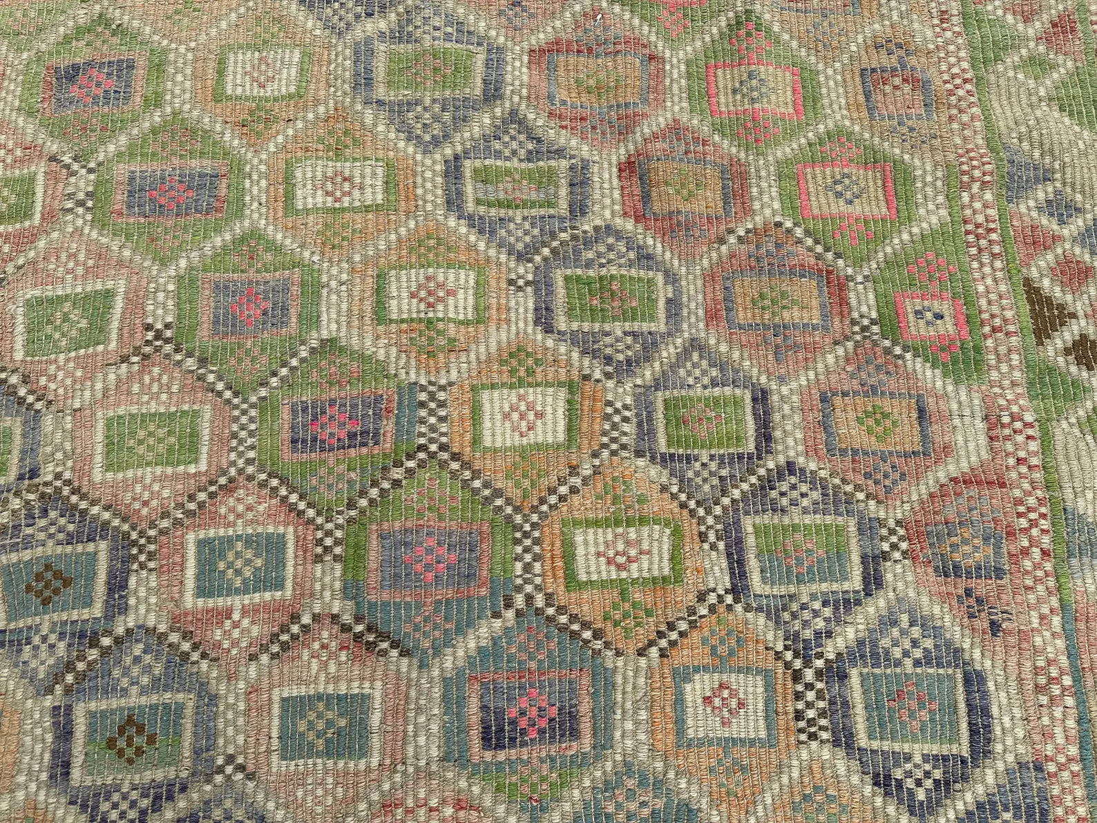 XL Vintage Turkish Accent Area Rug 6.2 x 9.8 ft