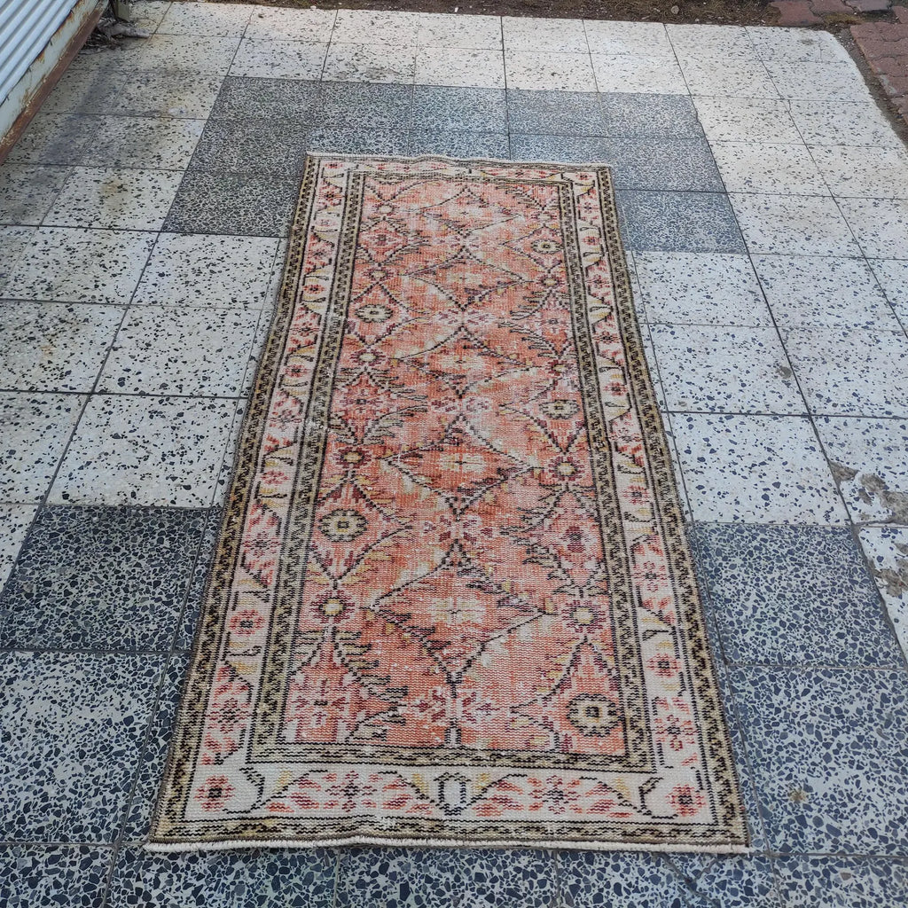 Vintage Turkish Runner Rug 2.9 x 6.4 ft