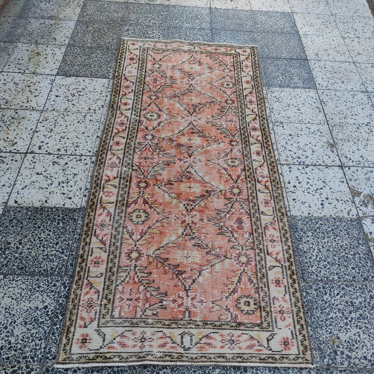 Vintage Turkish Runner Rug 2.9 x 6.4 ft