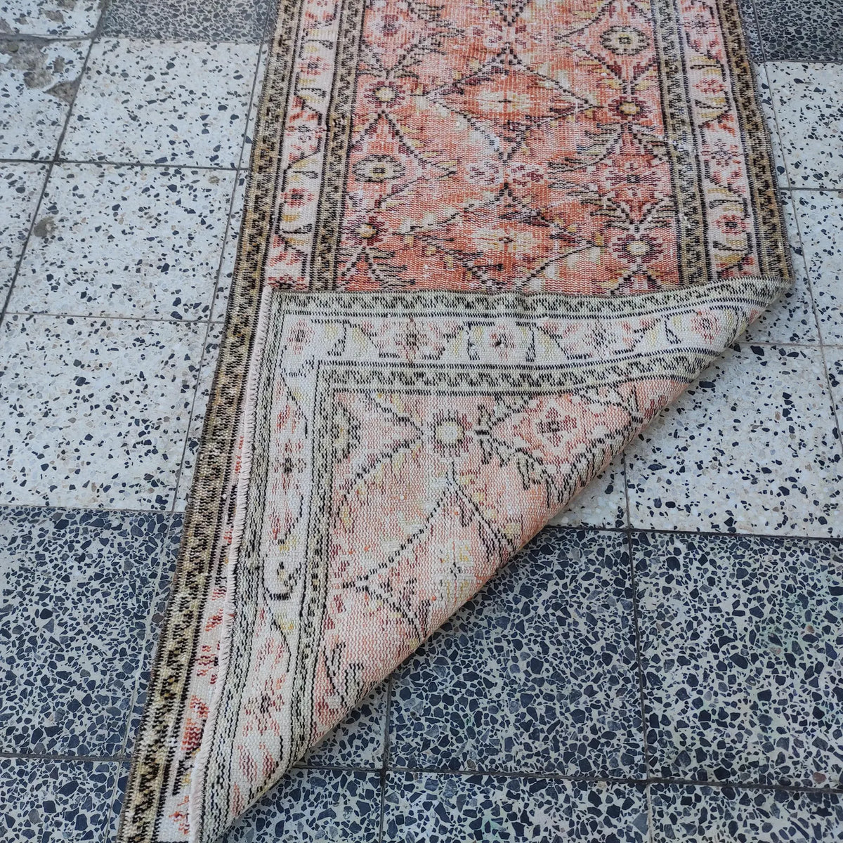 Vintage Turkish Runner Rug 2.9 x 6.4 ft