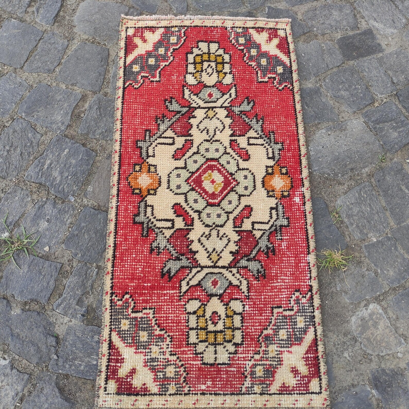 Vintage Turkish Mini Rug 1.4 x 3 ft