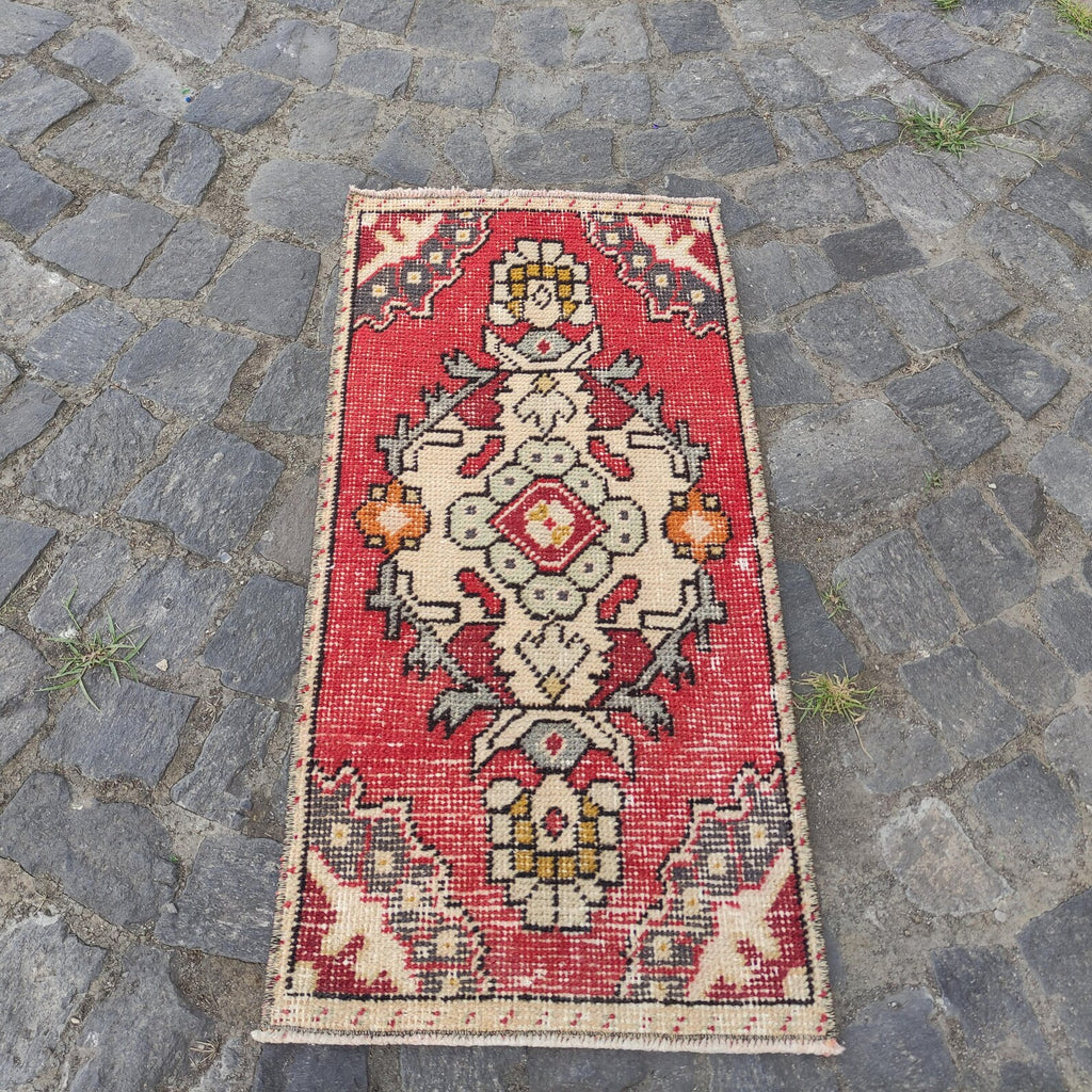 Vintage Turkish Mini Rug 1.4 x 3 ft